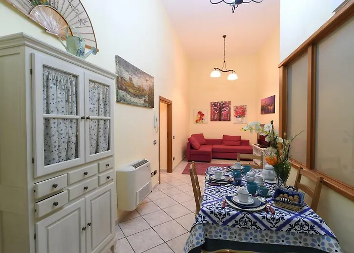 Centro 公寓 萨莱诺